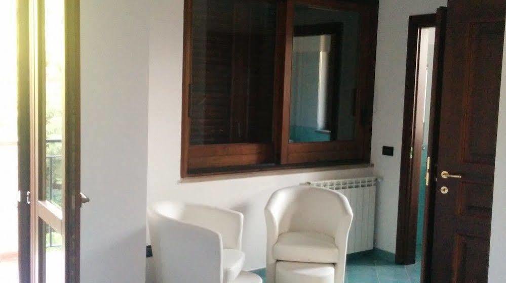 Rodia Holidays Messina Exterior foto